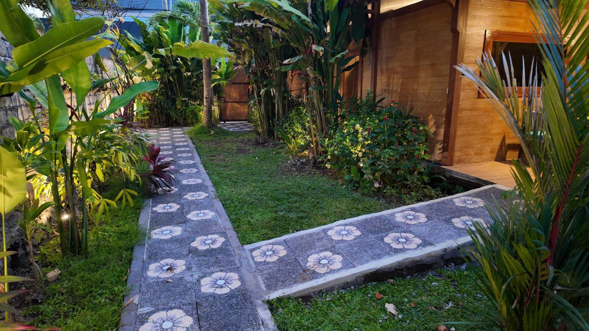 Villa Private Joglo In Heart Of *