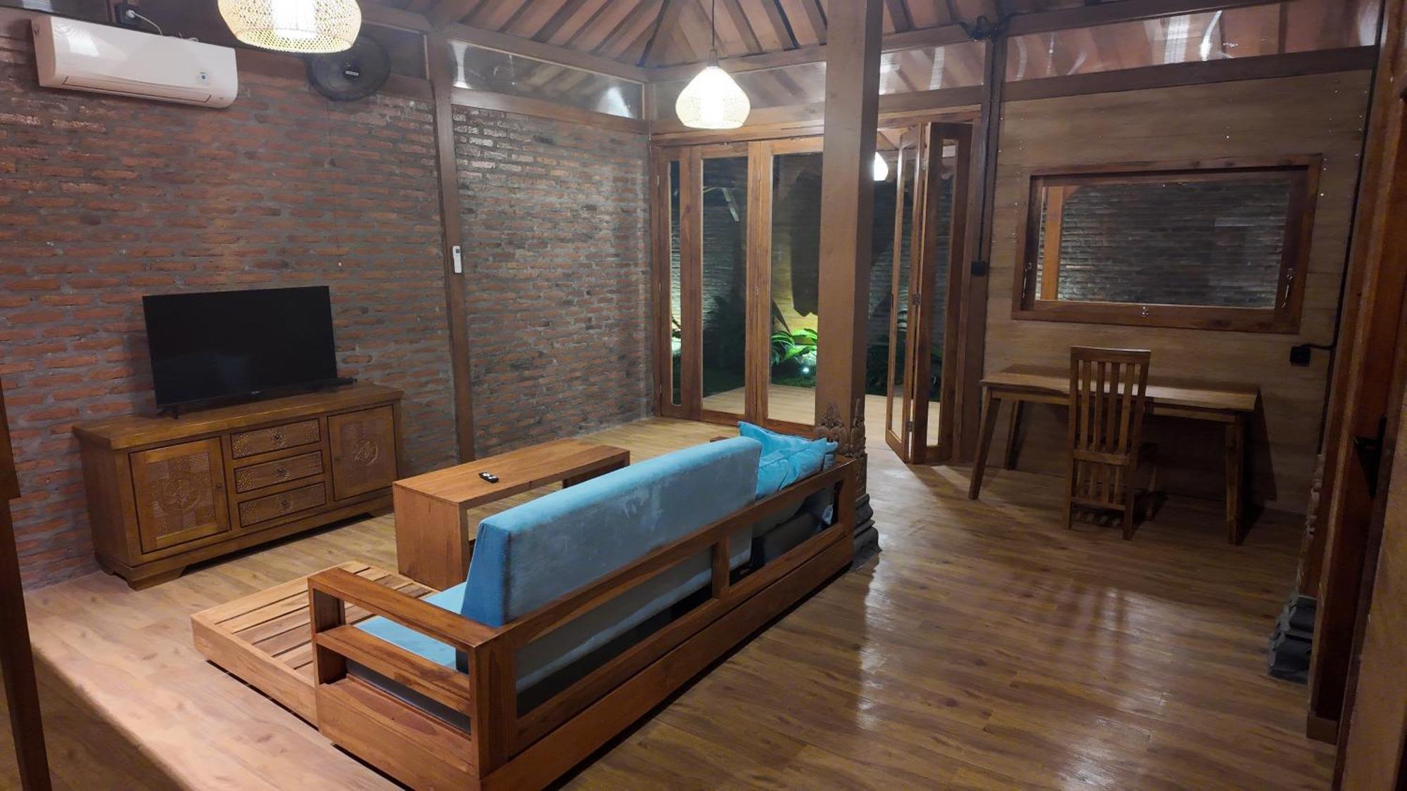 Private Joglo In Heart Of * Sanur (Bali)
